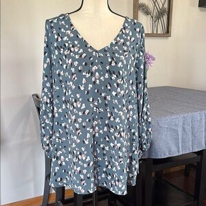 NWOT Women’s Collective Concepts 1XL Bell 3/4 Sleeve Blouse